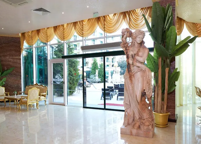 Planeta & Aquapark Free Access Otel 5*