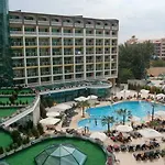Planeta & Aquapark Free Access Hotel 5*