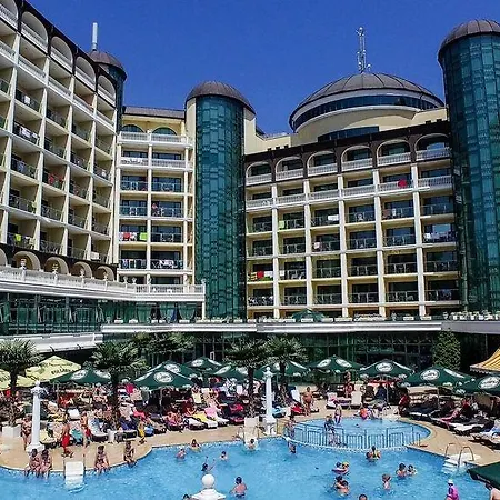 Planeta & Aquapark Free Access Hotel