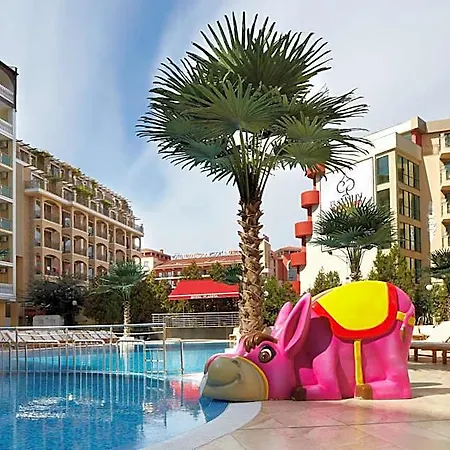 Planeta & Aquapark Free Access Hotel 5*